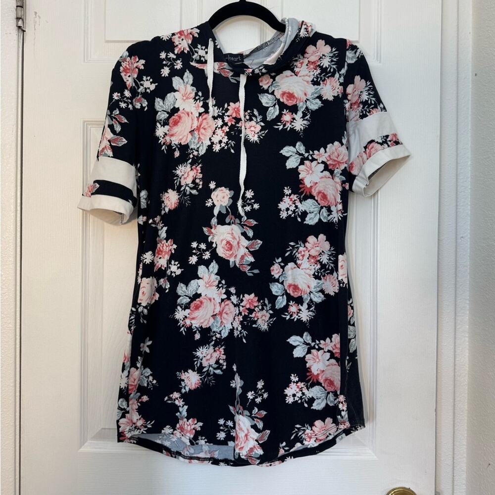Derek Heart Black and Pink Floral Hoodie Size XL